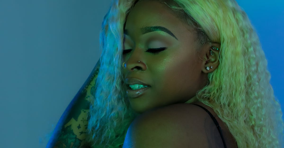 Essential Features of Modern Tattoo Machines for Microblading